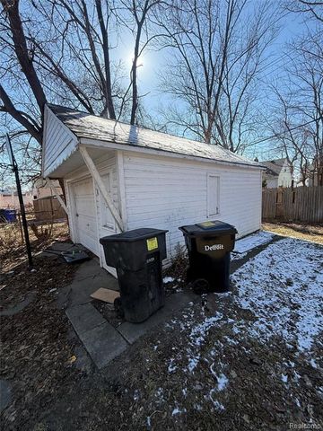 17379 Murray Hill Street, Detroit, MI 48235