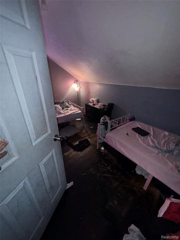 17379 Murray Hill Street, Detroit, MI 48235