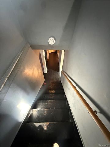 17379 Murray Hill Street, Detroit, MI 48235