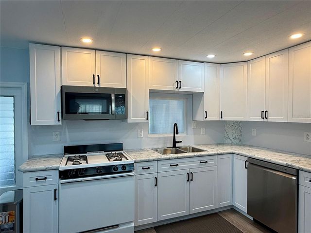 34076 AVOCADO DRIVE N, Pinellas Park, FL 33781