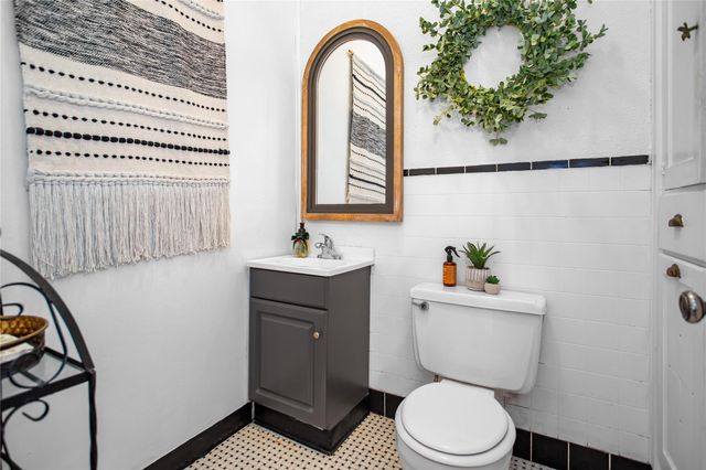 706 E Main Street, Madisonville, TX 77864