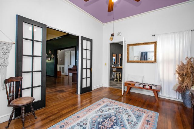 706 E Main Street, Madisonville, TX 77864