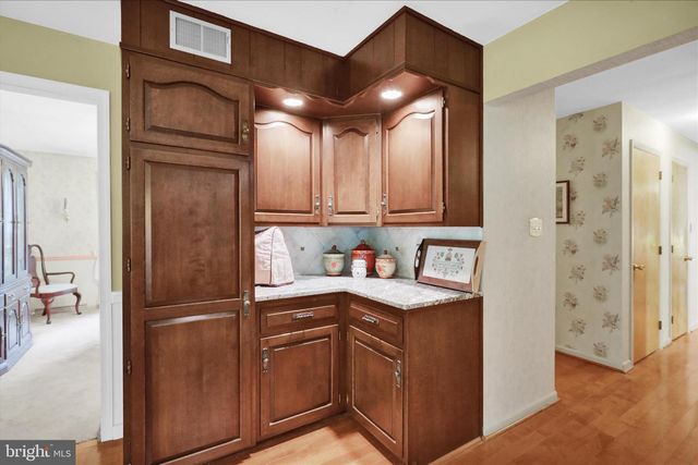 10 PEBBLEBROOK LN, Mohnton, PA 19540