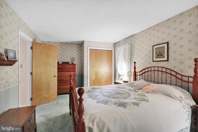 10 PEBBLEBROOK LN, Mohnton, PA 19540