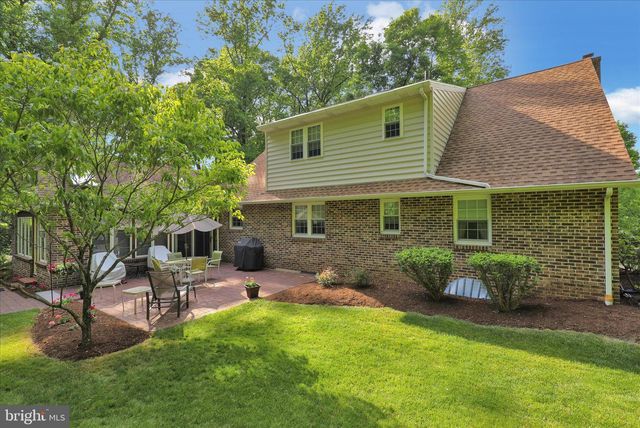 10 PEBBLEBROOK LN, Mohnton, PA 19540