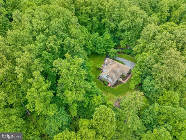 10 PEBBLEBROOK LN, Mohnton, PA 19540