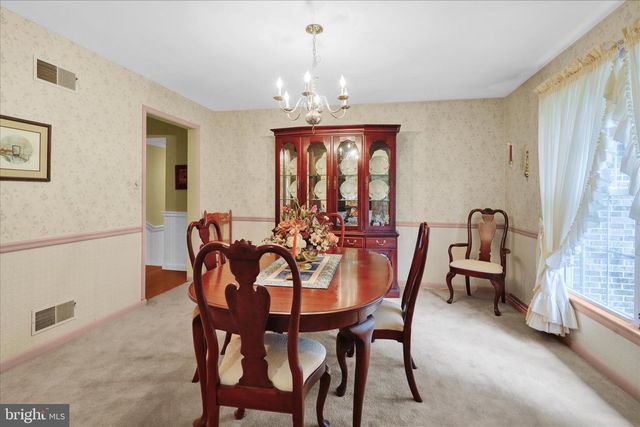 10 PEBBLEBROOK LN, Mohnton, PA 19540