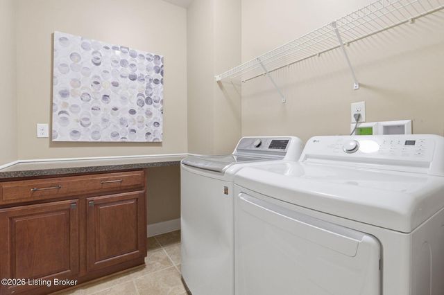 18701 Foxbough Glen Pl, Louisville, KY 40245