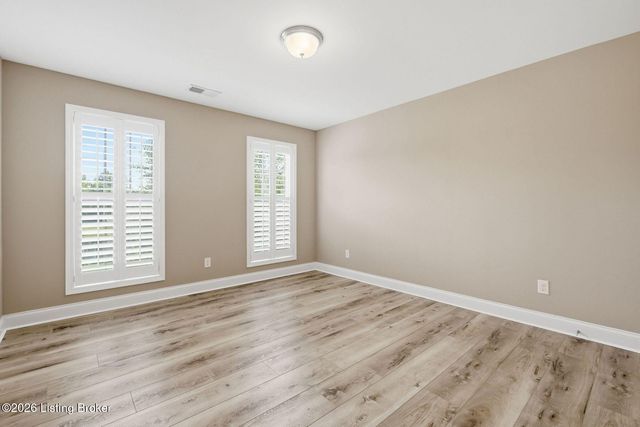 18701 Foxbough Glen Pl, Louisville, KY 40245