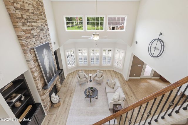 18701 Foxbough Glen Pl, Louisville, KY 40245