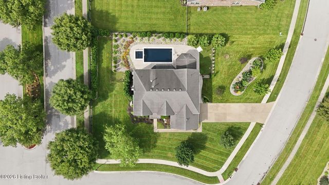 18701 Foxbough Glen Pl, Louisville, KY 40245