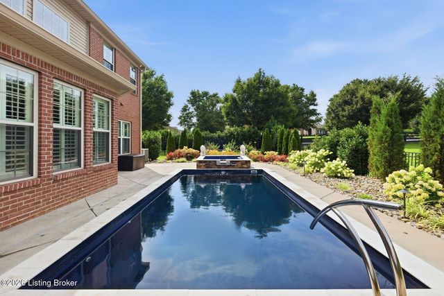 18701 Foxbough Glen Pl, Louisville, KY 40245