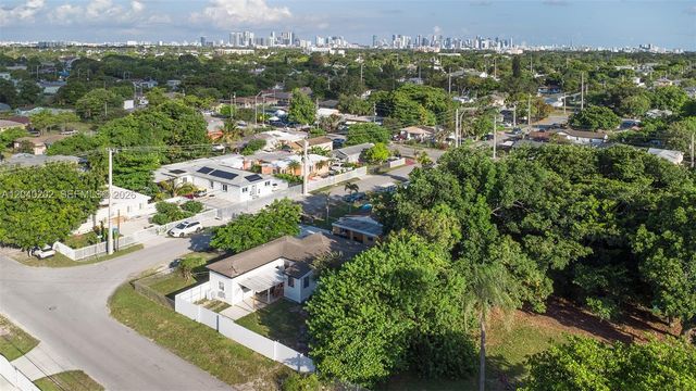 7190 NW 21st Ave, Miami, FL 33147