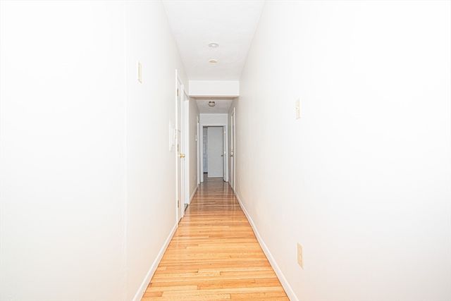 29 William St 22, Worcester, MA 01609