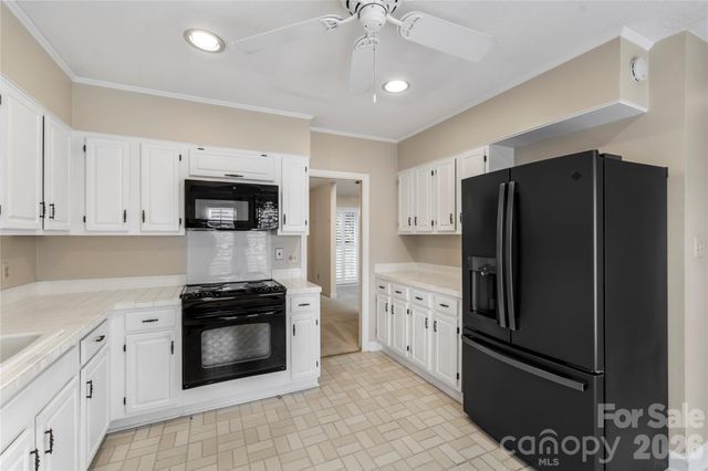 5018 Sunningdale Court, Charlotte, NC 28226