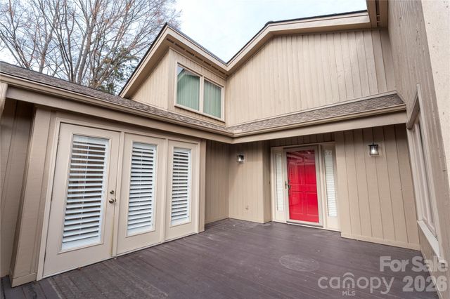 5018 Sunningdale Court, Charlotte, NC 28226