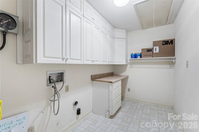 5018 Sunningdale Court, Charlotte, NC 28226