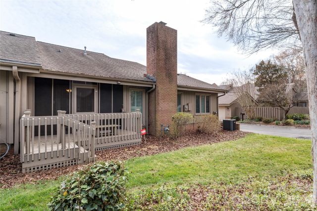 5018 Sunningdale Court, Charlotte, NC 28226