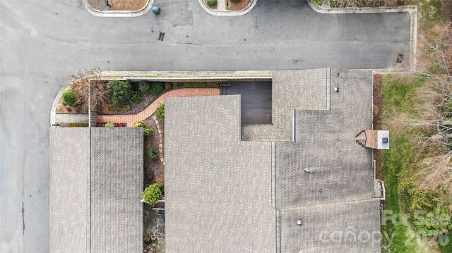 5018 Sunningdale Court, Charlotte, NC 28226