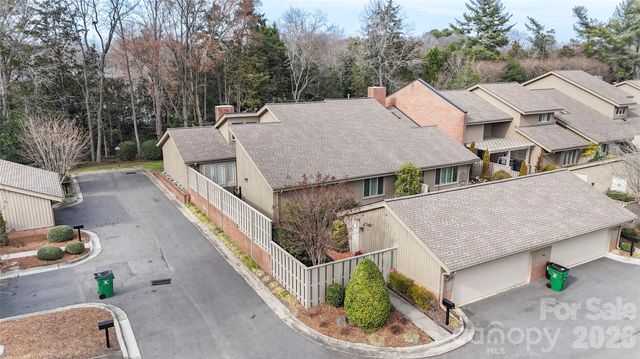 5018 Sunningdale Court, Charlotte, NC 28226