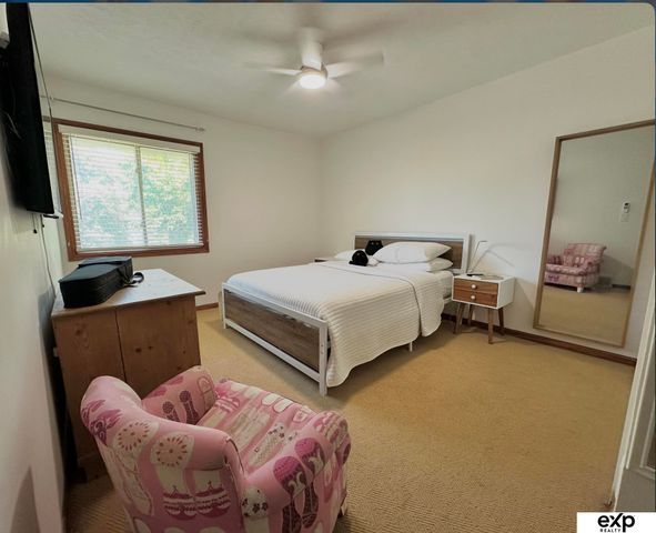 15911 Jackson Drive, Omaha, NE 68118