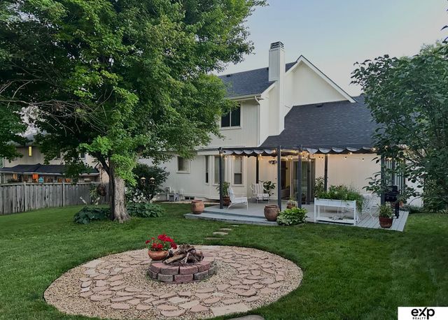 15911 Jackson Drive, Omaha, NE 68118