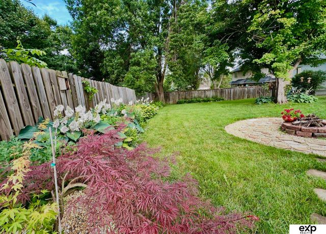 15911 Jackson Drive, Omaha, NE 68118