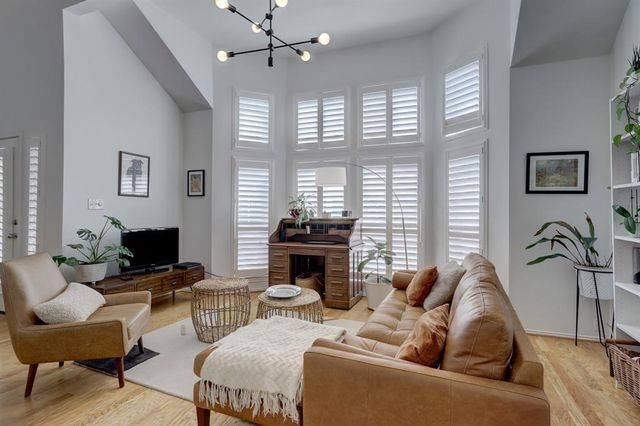 1237 W 17th Street, Houston, TX 77008