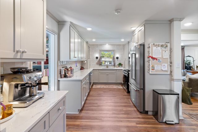 119 Louise Dr, Dickson, TN 37055