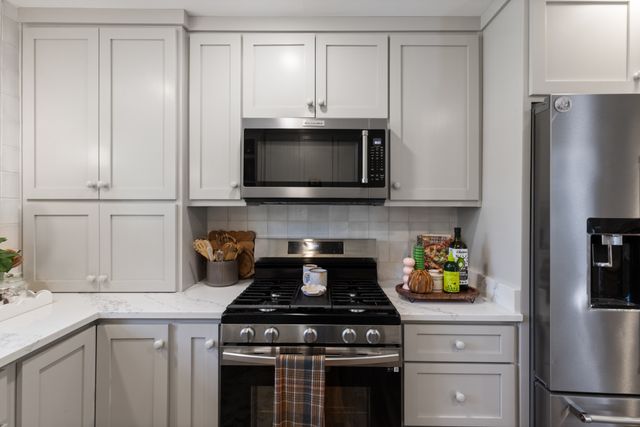 119 Louise Dr, Dickson, TN 37055