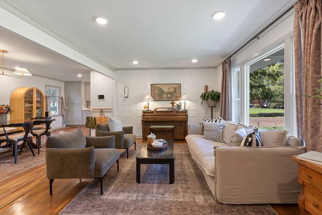 119 Louise Dr, Dickson, TN 37055