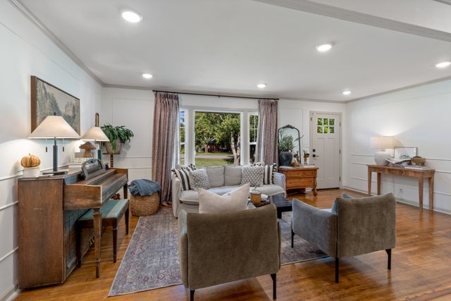 119 Louise Dr, Dickson, TN 37055