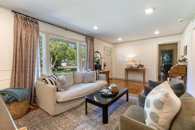 119 Louise Dr, Dickson, TN 37055