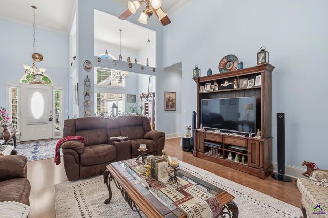 100 Constance Court, Perry, GA 31069