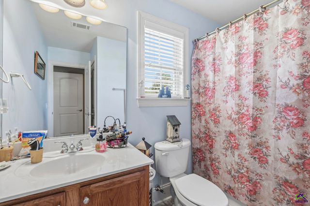 100 Constance Court, Perry, GA 31069