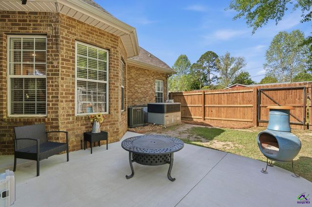 100 Constance Court, Perry, GA 31069