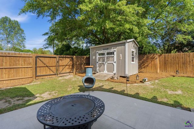 100 Constance Court, Perry, GA 31069