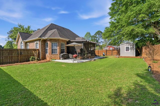 100 Constance Court, Perry, GA 31069