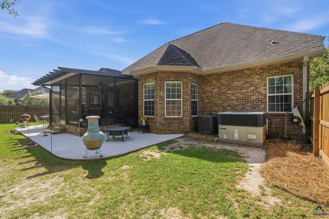 100 Constance Court, Perry, GA 31069
