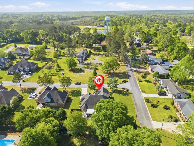 100 Constance Court, Perry, GA 31069