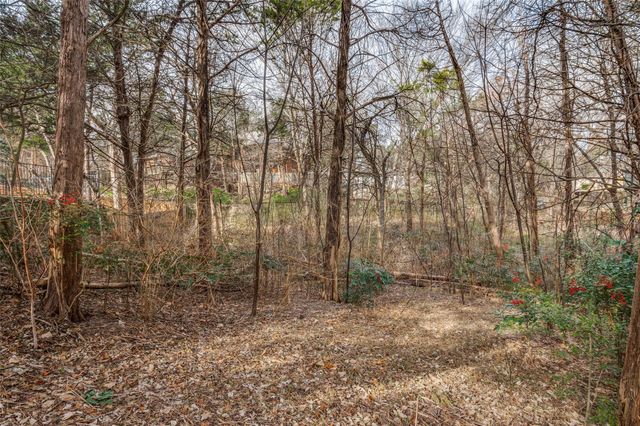 807 Laurel Hills Court, Cedar Hill, TX 75104