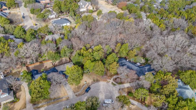 807 Laurel Hills Court, Cedar Hill, TX 75104