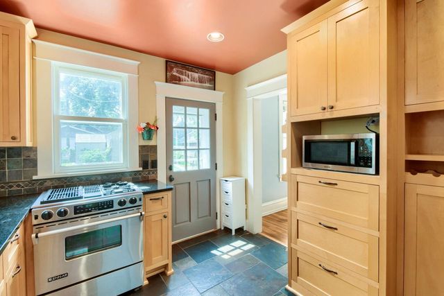 244 Mainzer Street, West Saint Paul, MN 55118