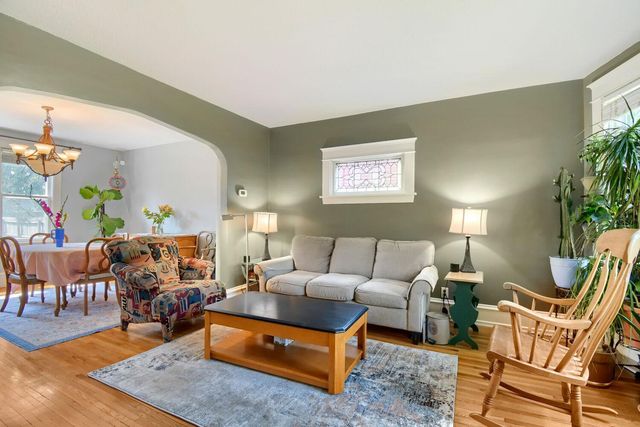 244 Mainzer Street, West Saint Paul, MN 55118