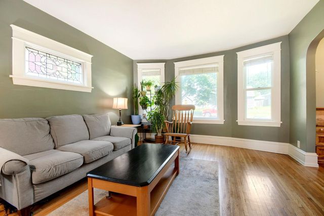 244 Mainzer Street, West Saint Paul, MN 55118