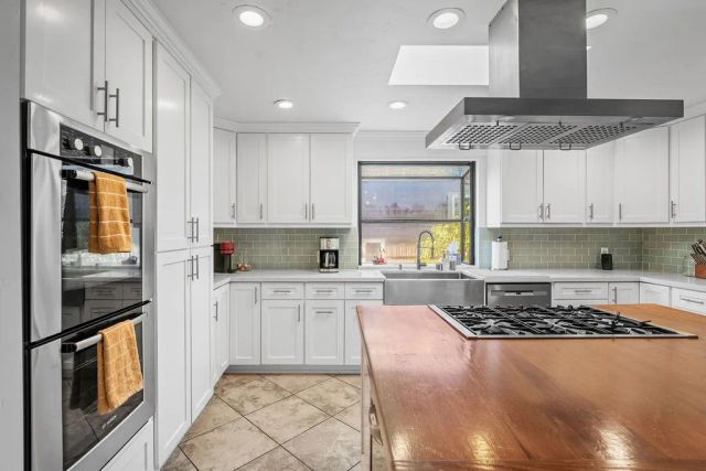 4810 Baylor Drive, San Diego, CA 92115