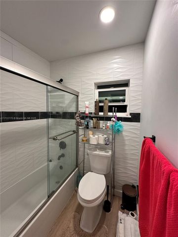 5100 SW 41st St 328, Pembroke Park, FL 33023