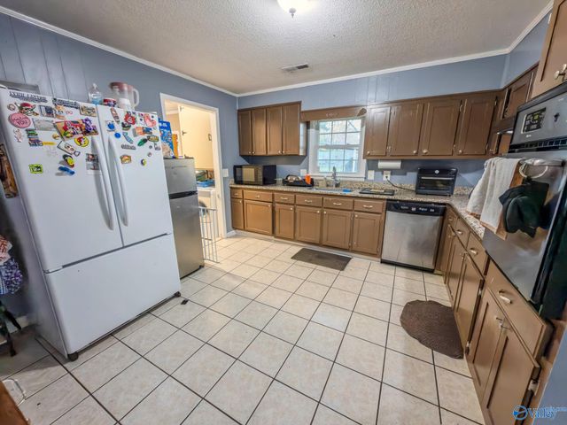 316 SW Clearview Street, Decatur, AL 35601