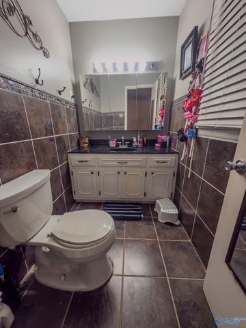 316 SW Clearview Street, Decatur, AL 35601