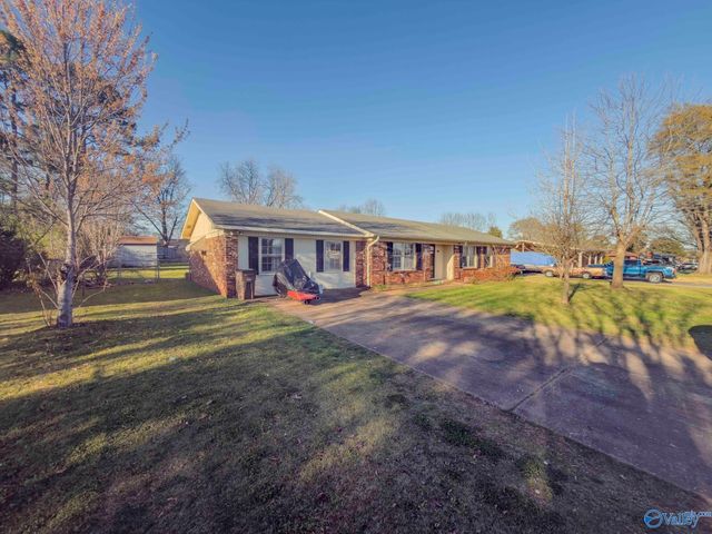 316 SW Clearview Street, Decatur, AL 35601